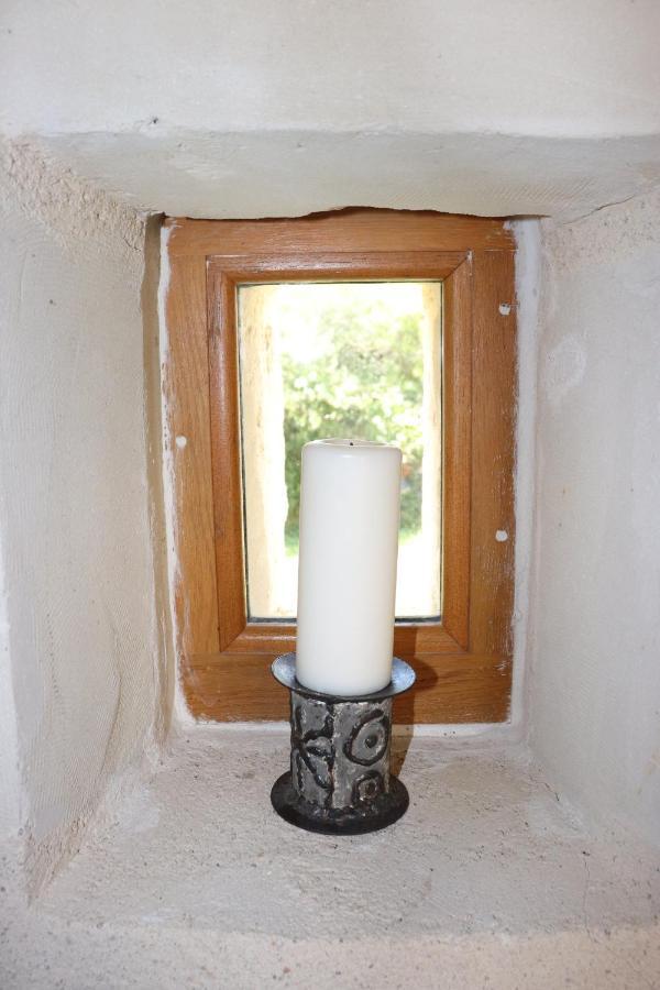 La Tale Panzió Chahaignes Kültér fotó