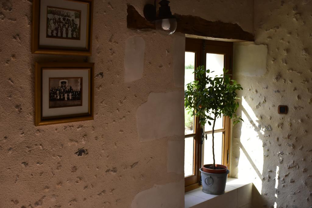 La Tale Panzió Chahaignes Kültér fotó